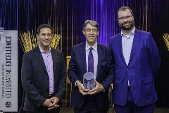 Leor with OBA Award