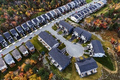 Cul-de-sac of a residential community in the Fall